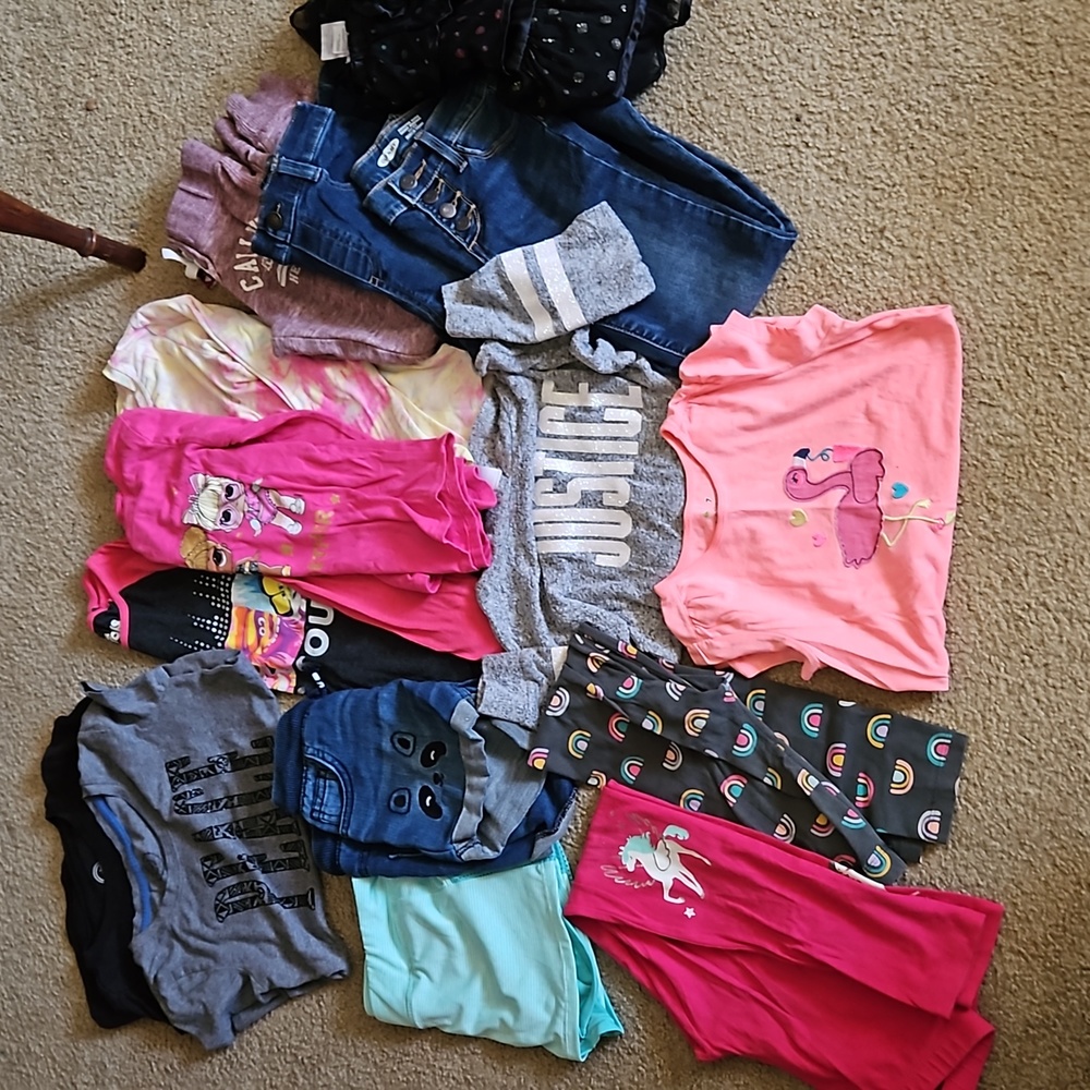 Kids size 7 bundle.          7AMB